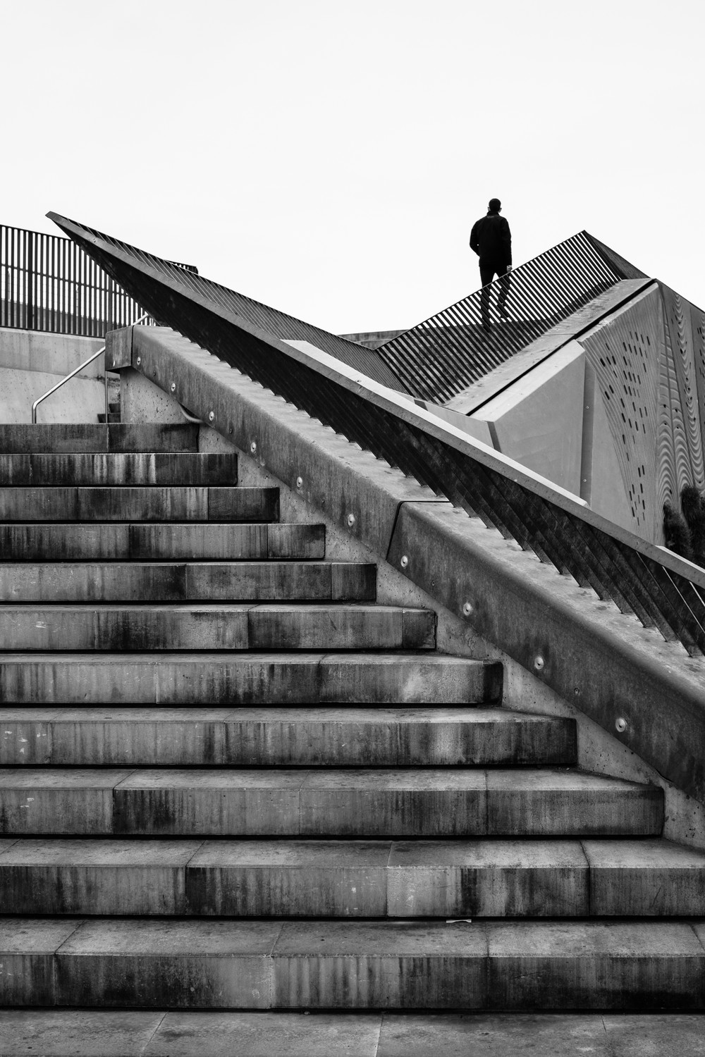 One step until the horizon unfolds